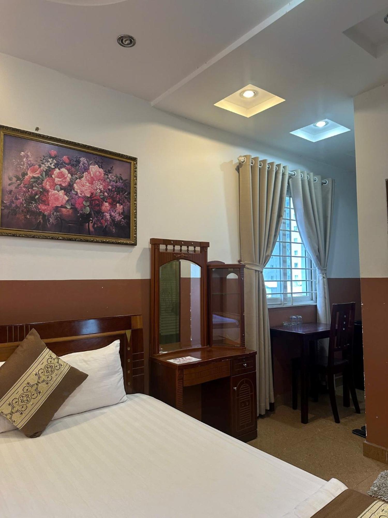 Hotel Hung Phat Tan Phu *