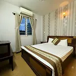Hung Phat Hotel Tan Phu
